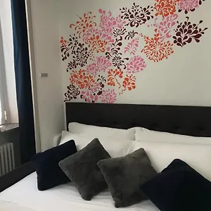 & Smile By Rent Apartment