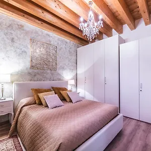 Ca' Teatro Vecchio Apartment Venice